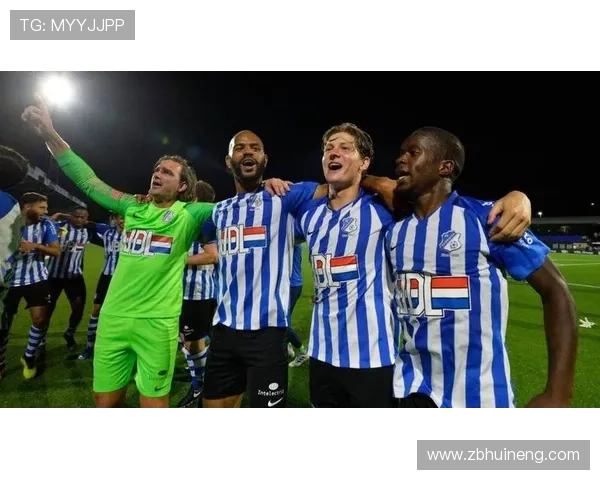 埃因霍温展现强大控球能力，持续保持竞争力迎接新赛季挑战