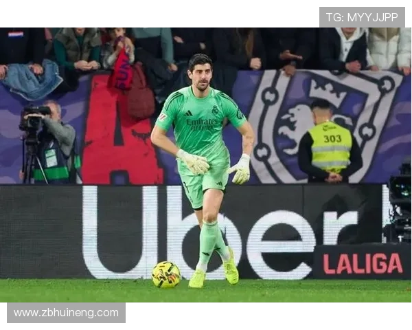 库尔图瓦西甲赛季最佳门将表现稳健