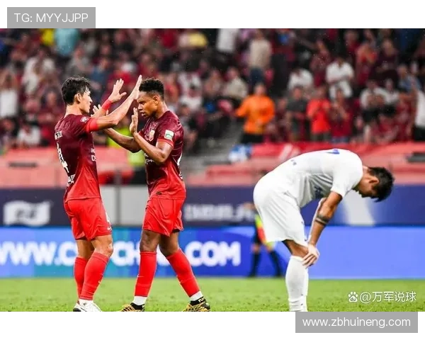 山东泰山防守体系存在漏洞，高位压迫效果不佳，近期表现影响球队稳定性